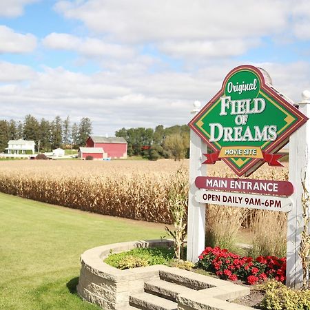 Field Of Dreams House Apartment Dyersville ภายนอก รูปภาพ