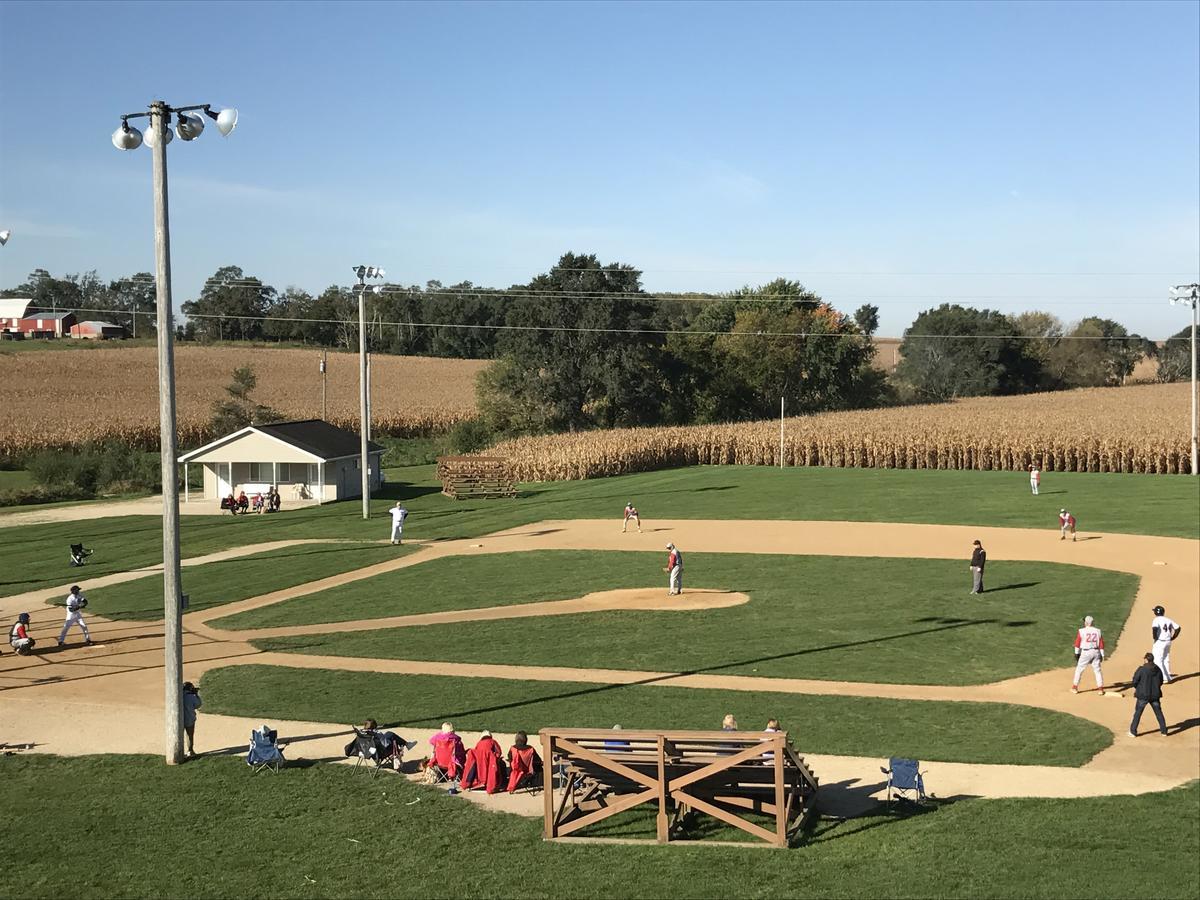 Field Of Dreams House Apartment Dyersville ภายนอก รูปภาพ